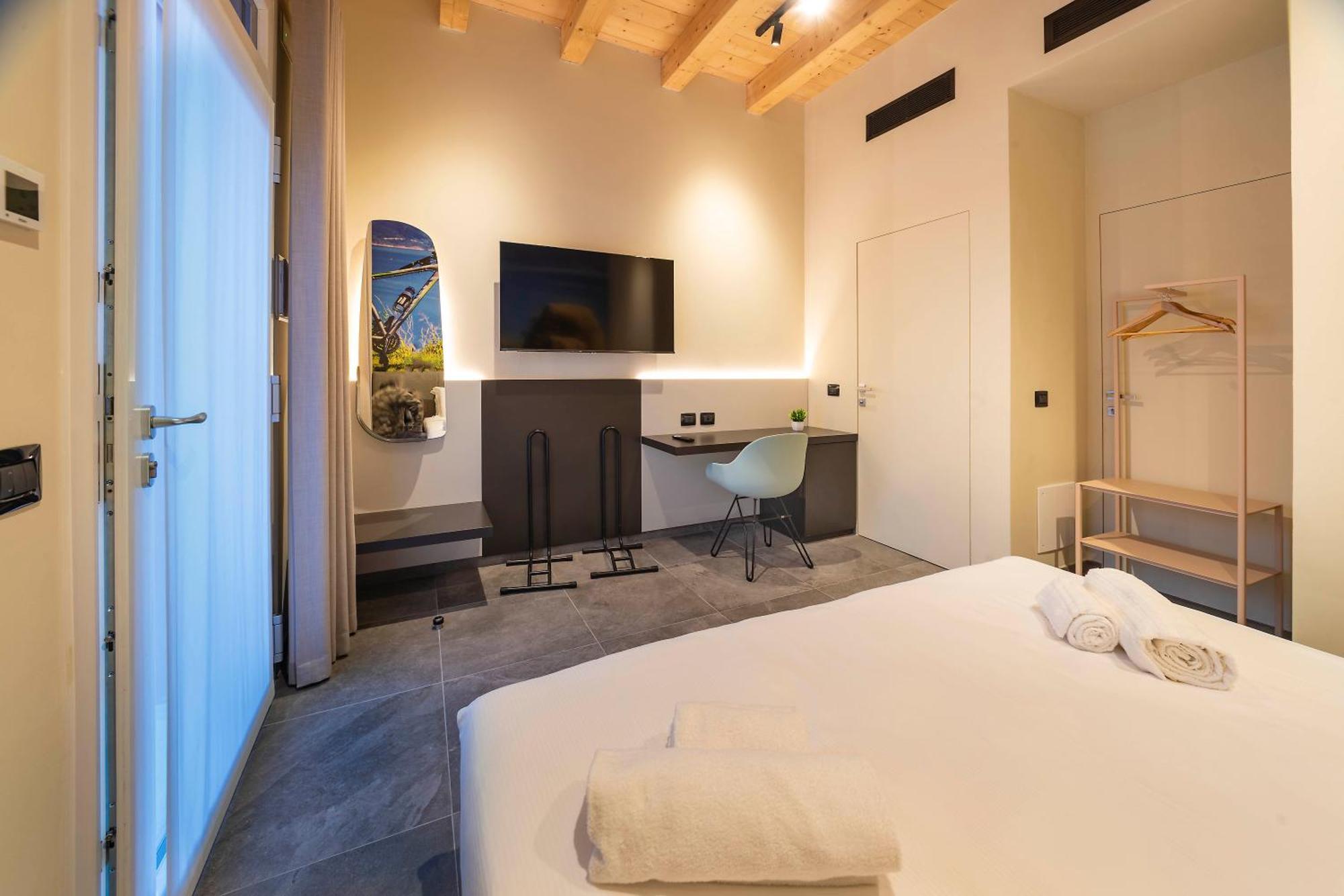 Italianflat - Verona'S River, Free Parking For Car & Bike, Nature, Relax Bagian luar foto