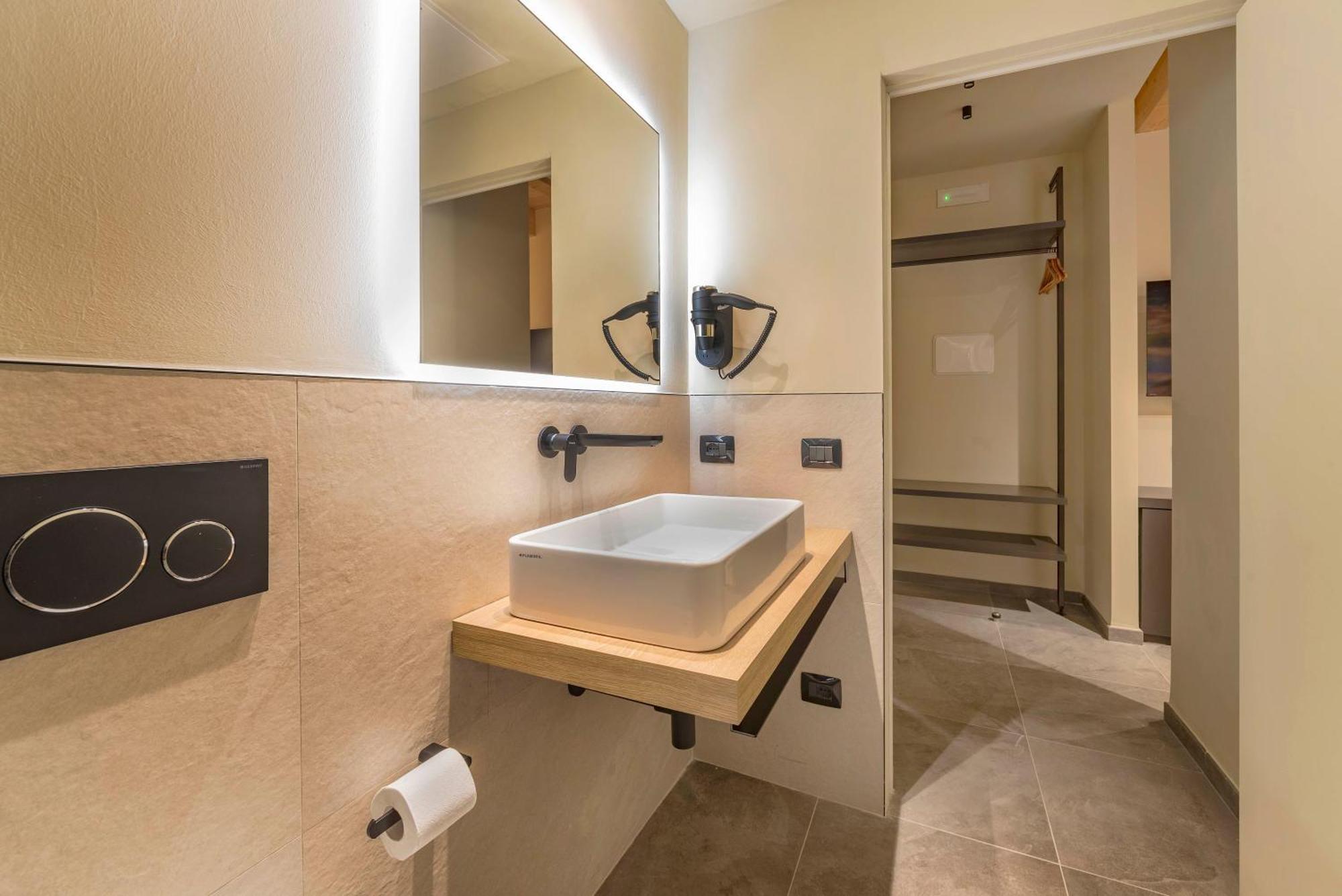 Italianflat - Verona'S River, Free Parking For Car & Bike, Nature, Relax Bagian luar foto