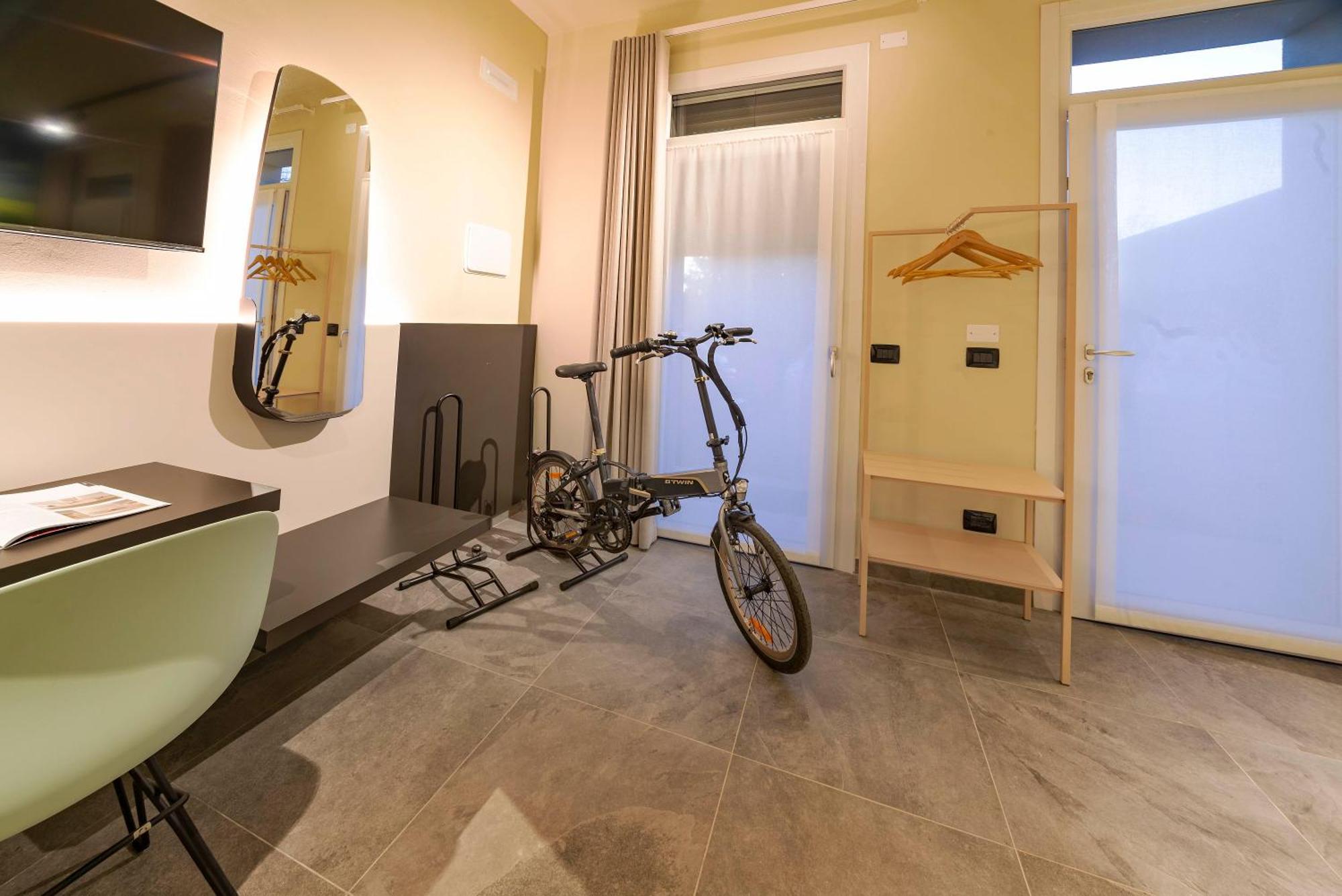 Italianflat - Verona'S River, Free Parking For Car & Bike, Nature, Relax Bagian luar foto