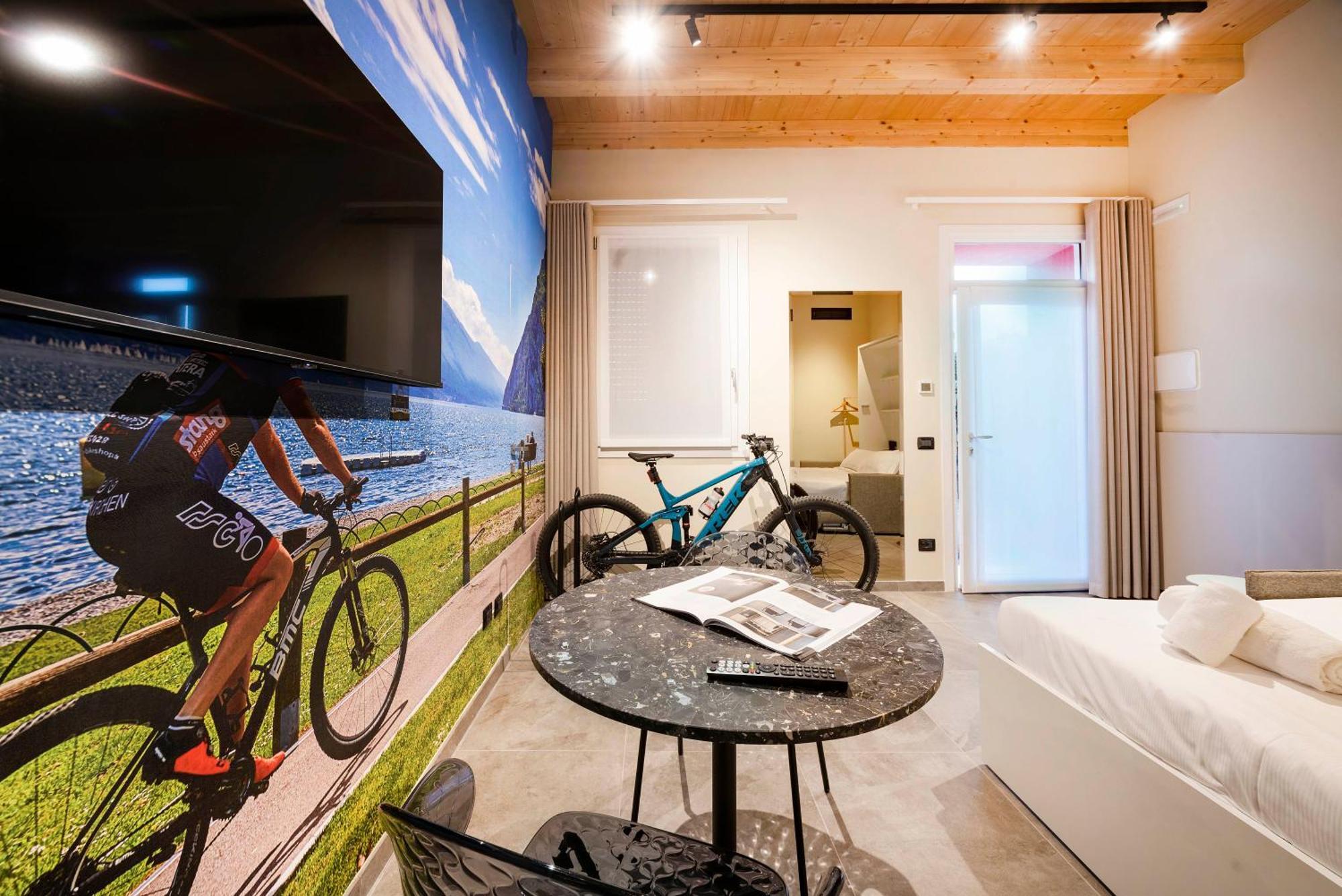 Italianflat - Verona'S River, Free Parking For Car & Bike, Nature, Relax Bagian luar foto